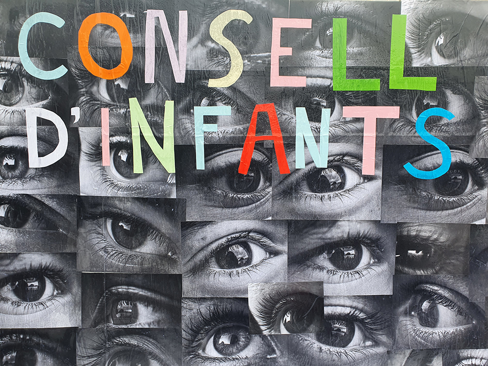 Les Sessions de Comissions del Consell d'Infants es celebra a la sala de Plens del consistori.